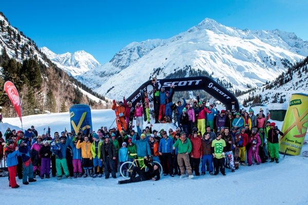 130307 Wild_Face_2013_Sieger_und_Teilnehmer_Raphael_Eiter_vorne_liegend