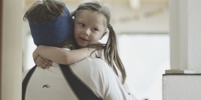 131104 Dasein Jana Tochter Stefan Im Arm