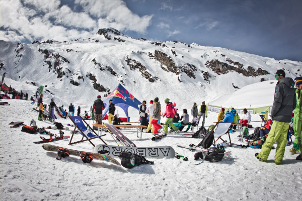 140317 XOVER 3STERN MIA-9962