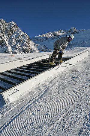 150326 KT photo 02 lars baerenfaenger rider unknown 72dpi