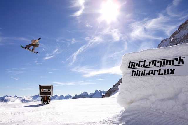 150915 th 93218ea6e94bc41d5f368669690bb3c0 02 tux14 alexwalch bychristianeberl