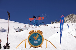 150915 th 93218ea6e94bc41d5f368669690bb3c0 05 tux14 dengg bychristianeberl