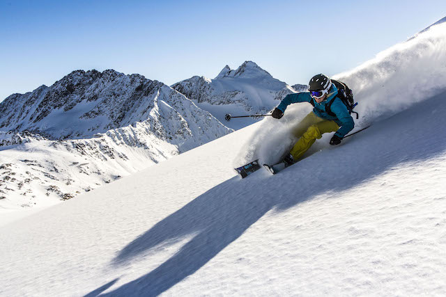 151001 StubaiGlacier eye5 ChristophSchoech Freeride 18 300dpi