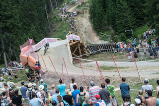 160627 EgelmairPhotography Weltcup Lenzerheide 2015 Cabin Hit lr