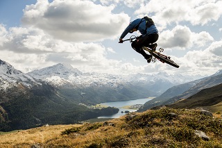 20171017 BMW Mountains 1