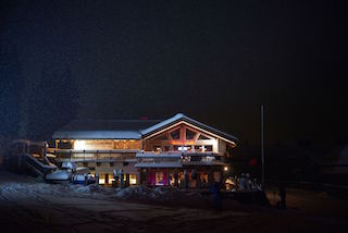 24022015 Tourenabend Drehmoeser9 AußenansichtcBayerischeZugspitzbahnBergbahnAG BenediktLechner