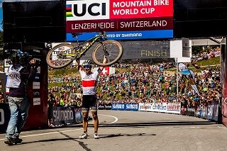320Lenzerheide16 Finals NinoSchurter by SvenMartin 2