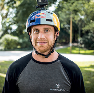 rider danny mac askill 02