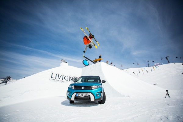 Schweizer Triple und schwedisches Double beim Big Air Contest des Suzuki Nine Knights 2015