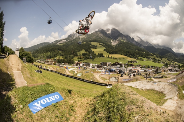 OUT OF BOUNDS FESTIVAL 2016