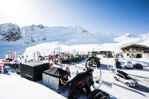 Feinster Pulverschnee beim FreerideTestival presented by BMW xDrive im Kaunertal