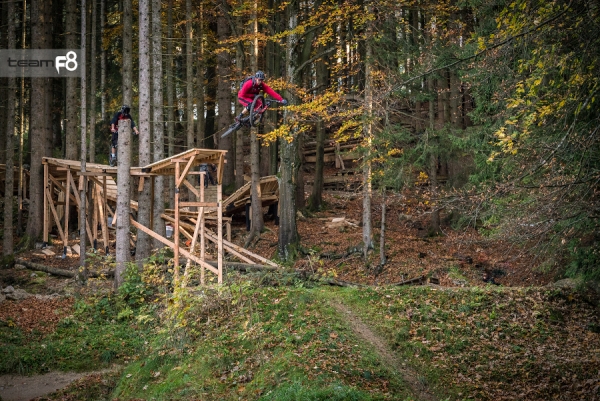 Saisonkarte Rocky Mountain Bikepark Samerberg zu gewinnen!