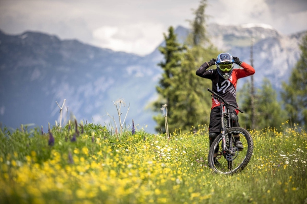 Lapierre Gravity International Team Shooting