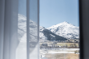 Wir verlosen 2 ÜN für 2 Personen in den Andermatt Alpine Apartments!