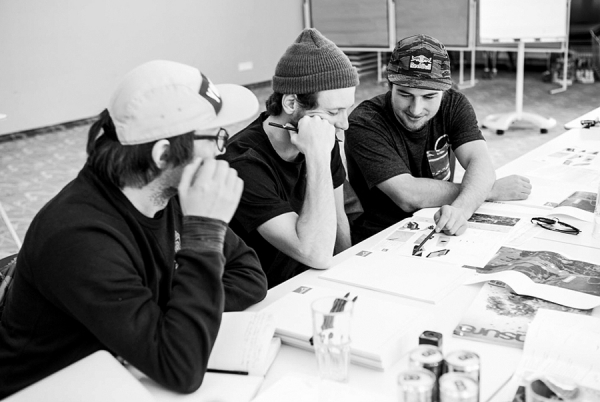 Benny Urban und Felix Georgii bei der Planung