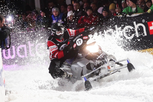 Snow Mobile 
