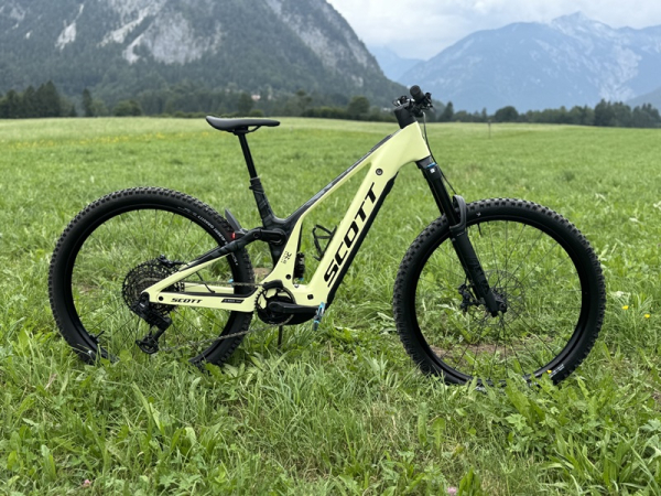 Scott Patron ST 900 RC