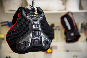 Gewinne einen Ortema OCP 3.0 Downhill-Brustprotektor!