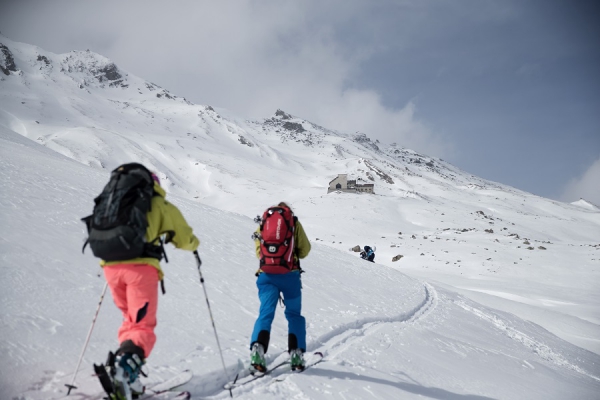 Women&#039;s Tourchase powered by Peak Performance