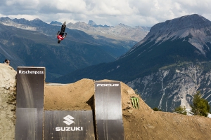 Doppelsieg für Adolf Silva beim Suzuki Nine Knights MTB 2016!