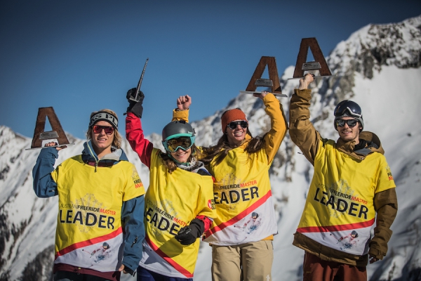 Austrian Freeride Series-Sieger 2015: v.l.n.r.: Julian "Theking" Zenzmaier, Manuela Mandl, Jacoba Kriechmayr, Thomas Feurstein