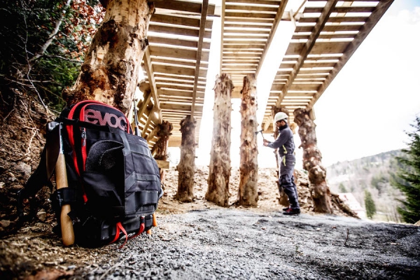 FÜR TRAILBUILDER und TRAIL WORKER