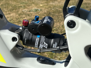 Tech Talk: Nachrüstung Piggy Back Dämpfer