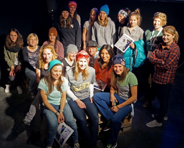 Die Teilnehmerinnen des ersten GIRLS Workshops mit Liz Kristoferitsch, Nadine Wallner und Sophia Mitteregger 