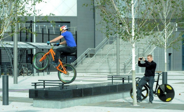 Danny MacAskill rockt das Sir Chris Hoy Velodrom