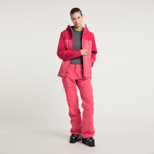 Gewinne ein Freeride-Outfit von Pyua!